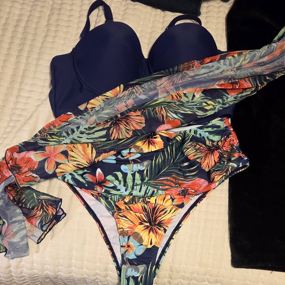 SHEIN Tropical Print Swimsuit With Cover Up